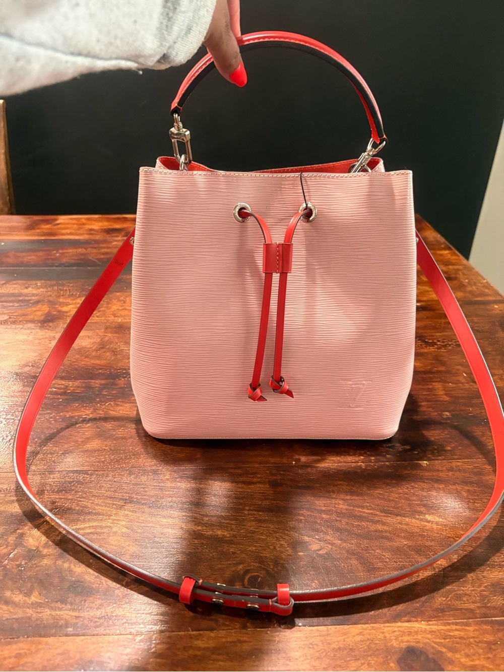 Louis Vuitton neo noe epi leather pink bucket bag